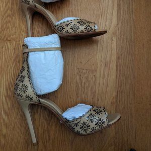 Schutz "Bonyta" Nude Heels